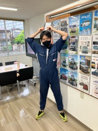 レディーファーストの秋丸です